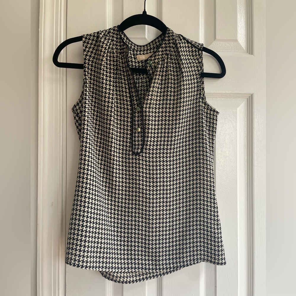 Banana Republic Size XS Petite Houndstooth Sleeveless Blouse